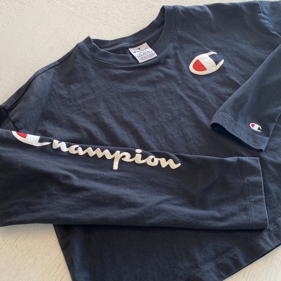 🌼 Champion - Long Sleeve Cropped Top 🌼 - Picture 5 of 6